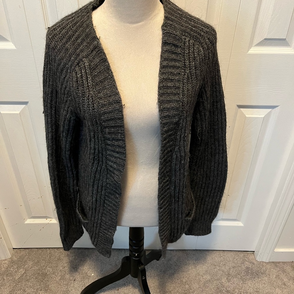 Club Monaco size S Women's Gray cardigan